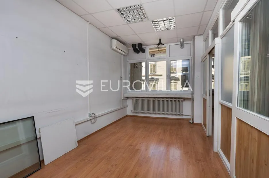 rijeka, centar, poslovni prostora 516 m², 1. kat, lift - slika 29