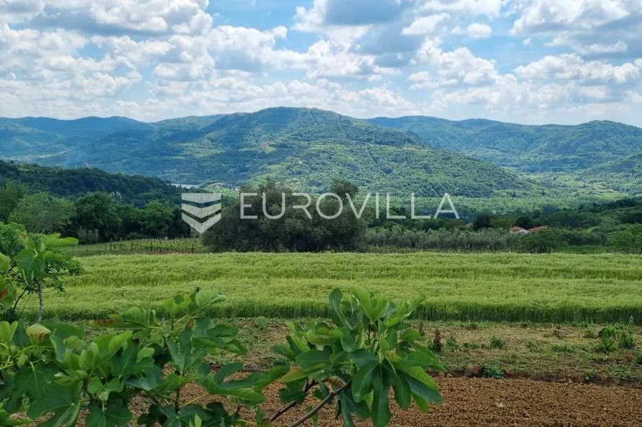 istra, buzet, građevinsko zemljište s pogledom na zelenilo u pravoj oazi mira - slika 12