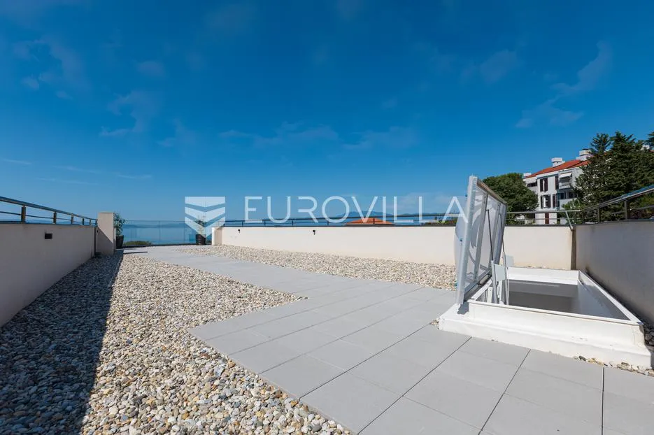 rijeka, kostrena, paveki villa s 2 stana, pomoćnim objektom i bazenom 279 m² - slika 47