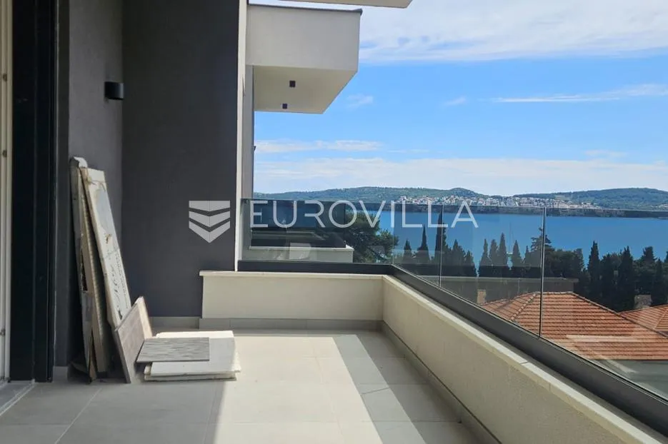 trogir,, seget, penthouse od 107 m² novogradnji s garažom i liftom - slika 9