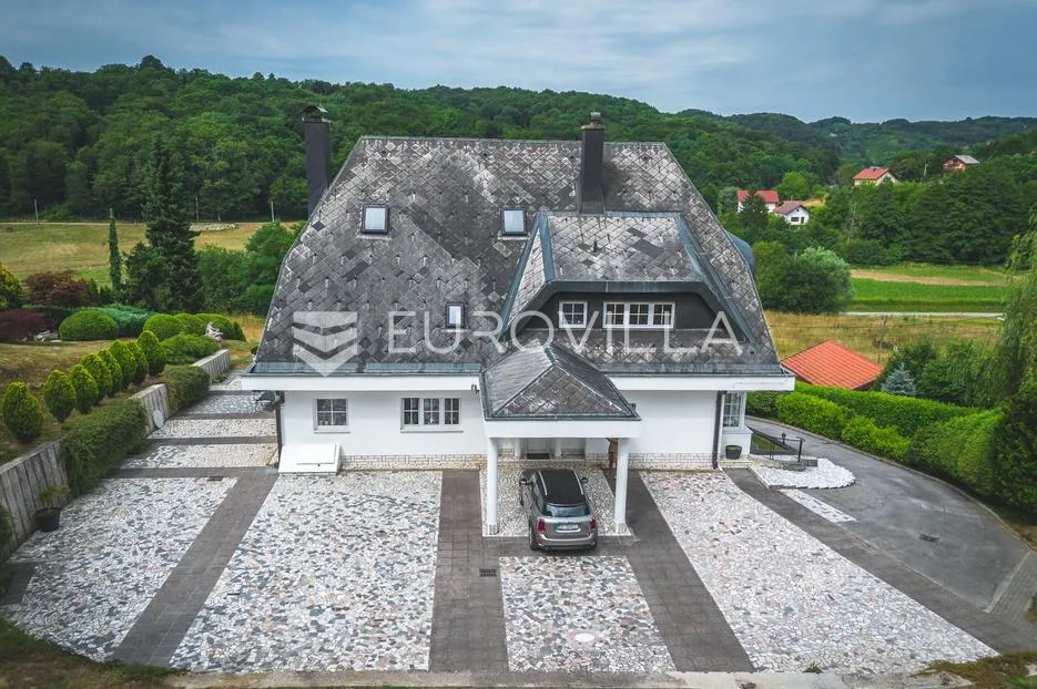 donja pušća, jedinstvena obiteljska villa, parcela 5000 m² - slika 2