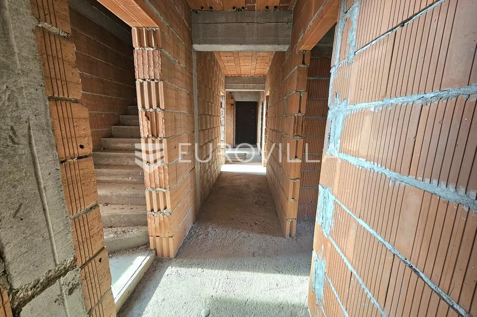 baranja, bilje – hotel u izgradnji (1467 m²) na zemljištu od 15.800 m² - slika 9