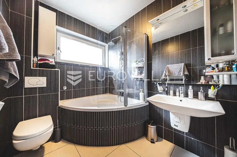 zagreb, podsused, moderan trosoban stan 100 m² - slika 10