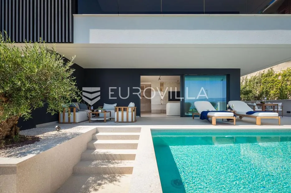 opatija, luksuzan četverosoban stan s privatnim bazenom 220,92 m² - slika 8