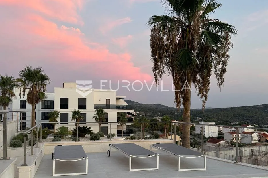 primošten resort, dvoetažni penthouse s panoramskim pogledom na more - slika 15