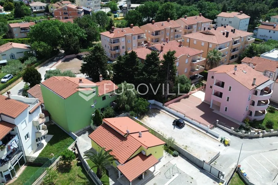 istra, medulin, apartmanska kuća sa tri stana na mirnoj lokaciji - slika 31