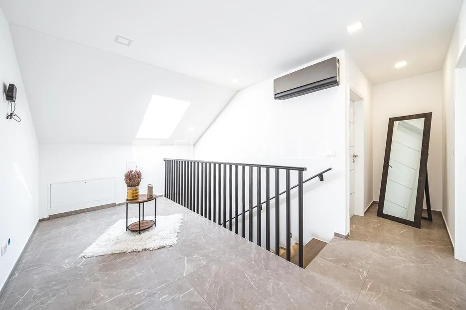 zagreb, podsused, predivna moderna kuća 278 m2 - slika 10
