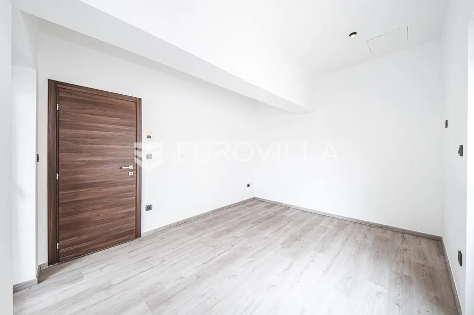 zagreb, srednjaci, novoadaptiran četverosoban stan, neto površine 81 m² - slika 11