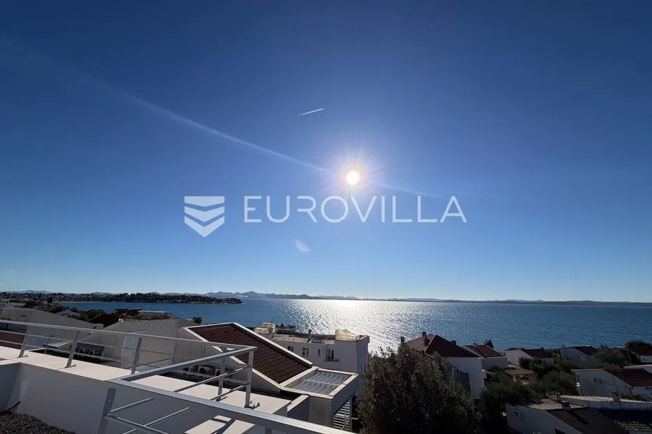 zadar, petrčane, ekskluzivan stan s krovnom terasom i panoramskim pogledom na more - slika 13