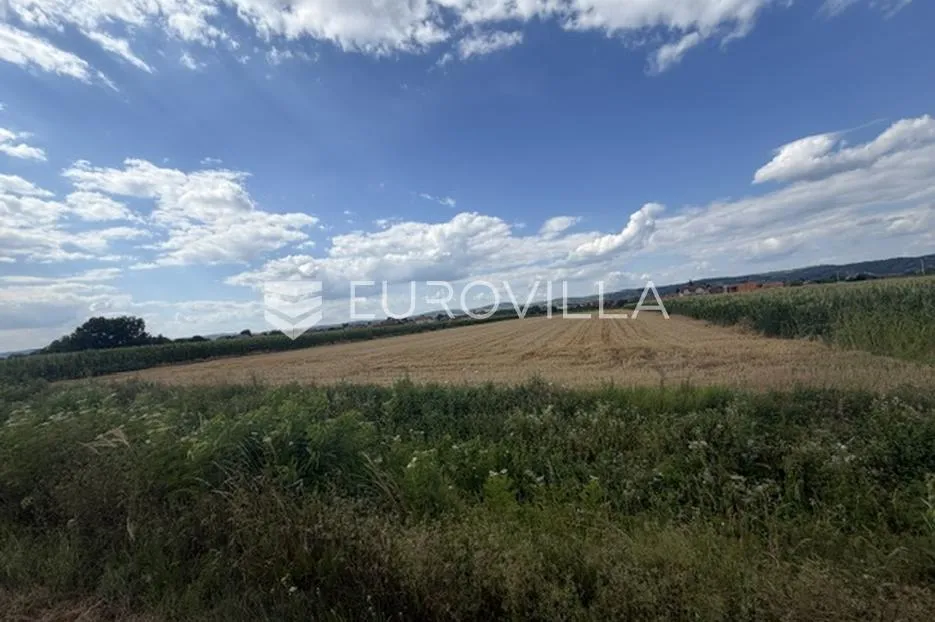slobodnica, građevinsko zemljište 9034 m² - slika 3