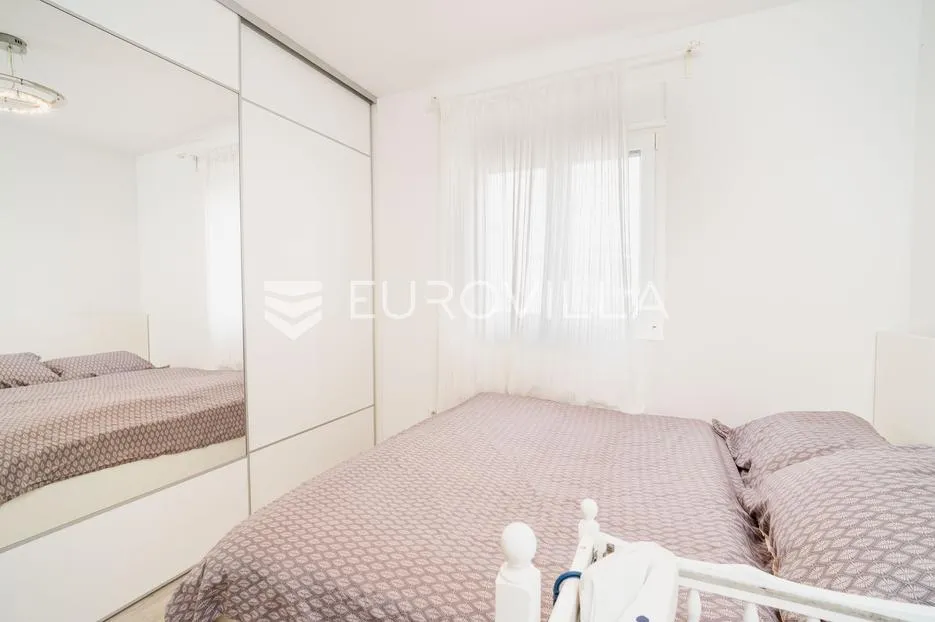 zadar, belafuža, jednosoban stan u prizemlju s vrtom - slika 13