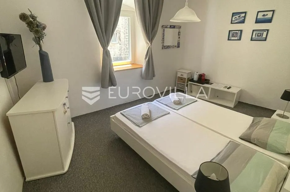 šibenik centar, apartmanska kuća, odlična investicija - slika 20