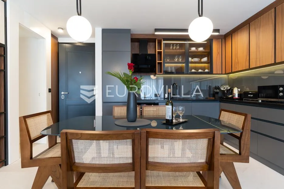 istra, rovinj, dugoročni najam dvosobnog luksuznog stana 76 m² na top lokaciji - slika 15