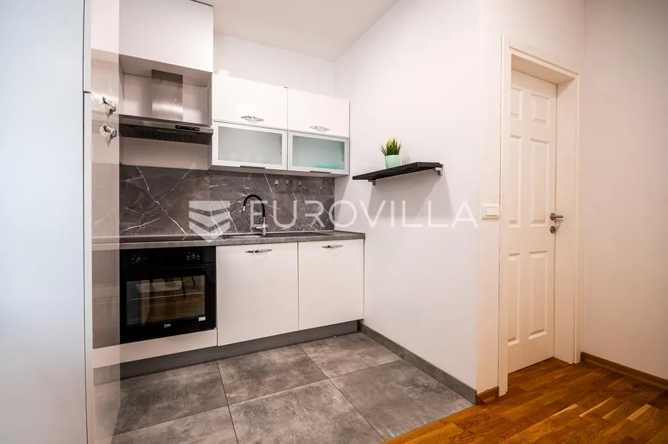 varaždin, centar, moderan stan površine 180,46 m² - slika 9