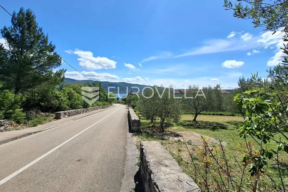novigrad, pridraga, uređeno građevinsko zemljište s pogledom na more površine 1181m2 - slika 4