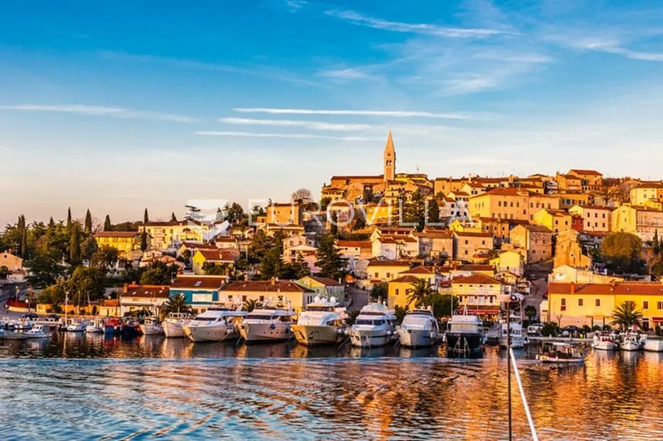Istra, Vrsar - Šarmantna kamena kuća u centru mjesta