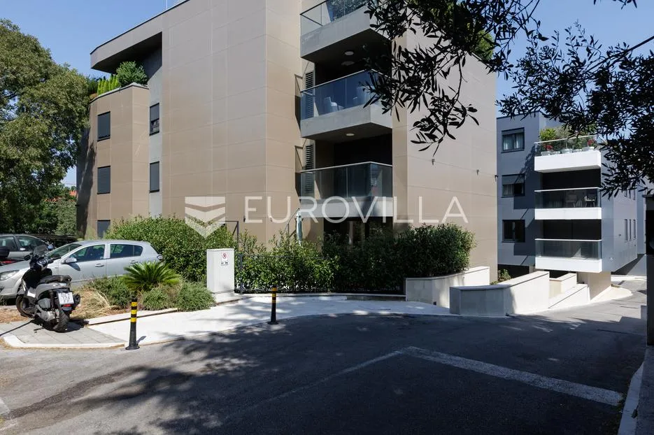 dubrovnik, lapad, trosoban apartman s terasom i garažnim mjestom - slika 25