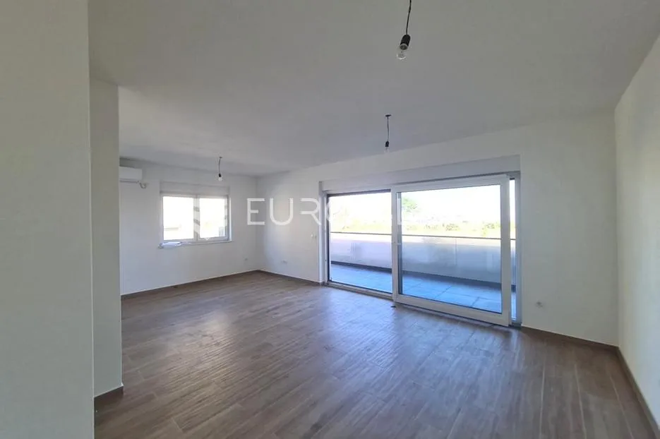 vir, luksuzan apartman u prizemlju s vrtom i pogledom na more - slika 16