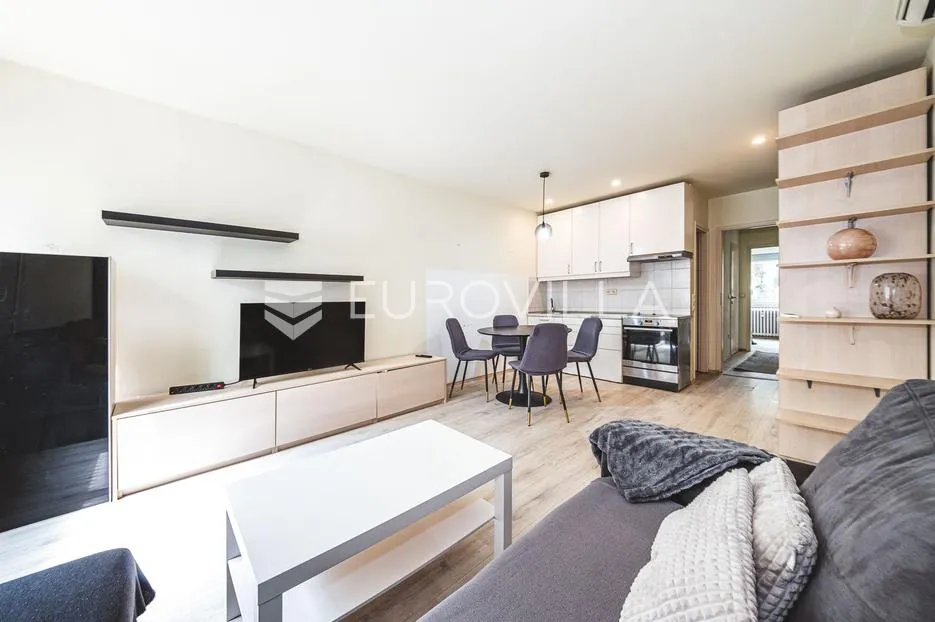 Zagreb, Zapruđe, novouređen i atraktivan dvosoban stan 43 m²