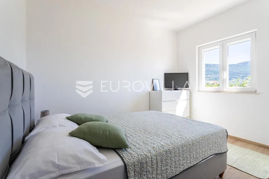 kaštel novi, rudine, trosoban stan površine 112 m² s pogledom na more - slika 11