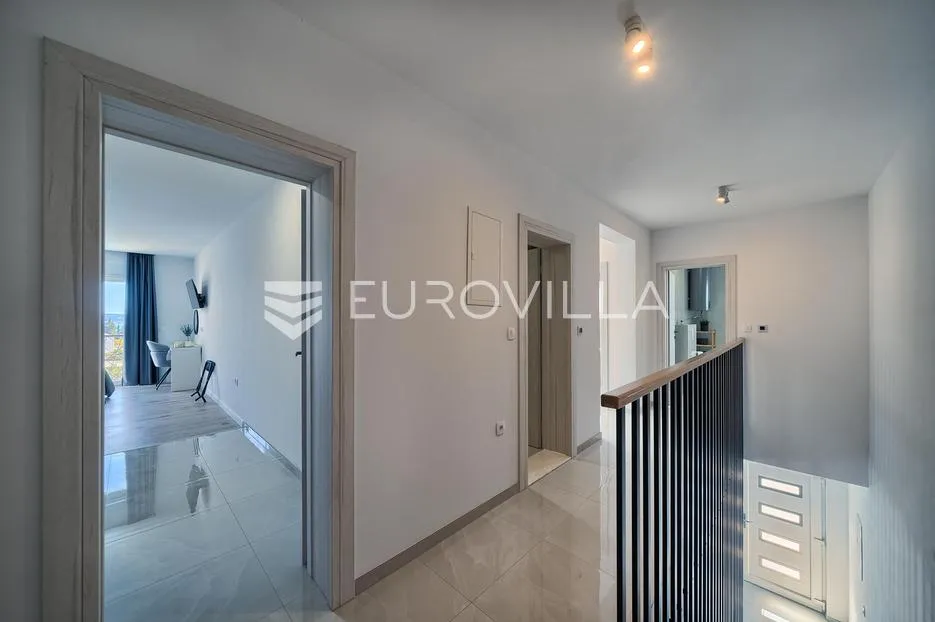 kaštel novi, novoizgrađena vila za dugoročni najam - slika 16