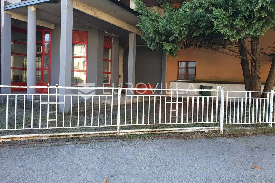 sesvete stambeno poslovna kuća 290 m² na zemljištu od 616 m² - slika 4