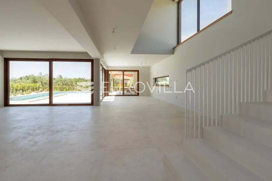 istra, vabriga, vila s pogledom na more i masline - slika 25