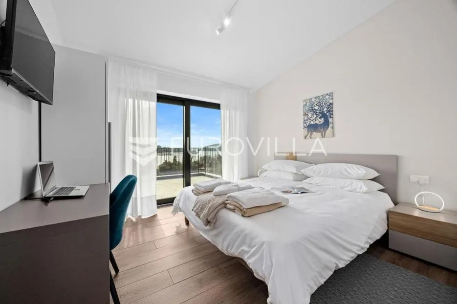 istra, banjole, dvojna vila, prvi red do mora, 244 m² s pogledom na marinu - slika 27