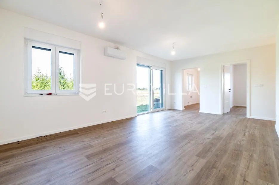 velika gorica, novogradnja, poslovni prostor, ured, 4 parking mjesta, 90 m² - slika 1