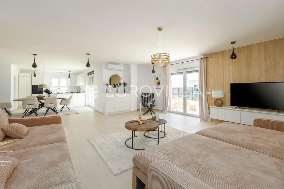 istra, tar, penthouse, tri spavaće sobe, lift, dva parkirna mjesta, novogradnja 191 m² - slika 4