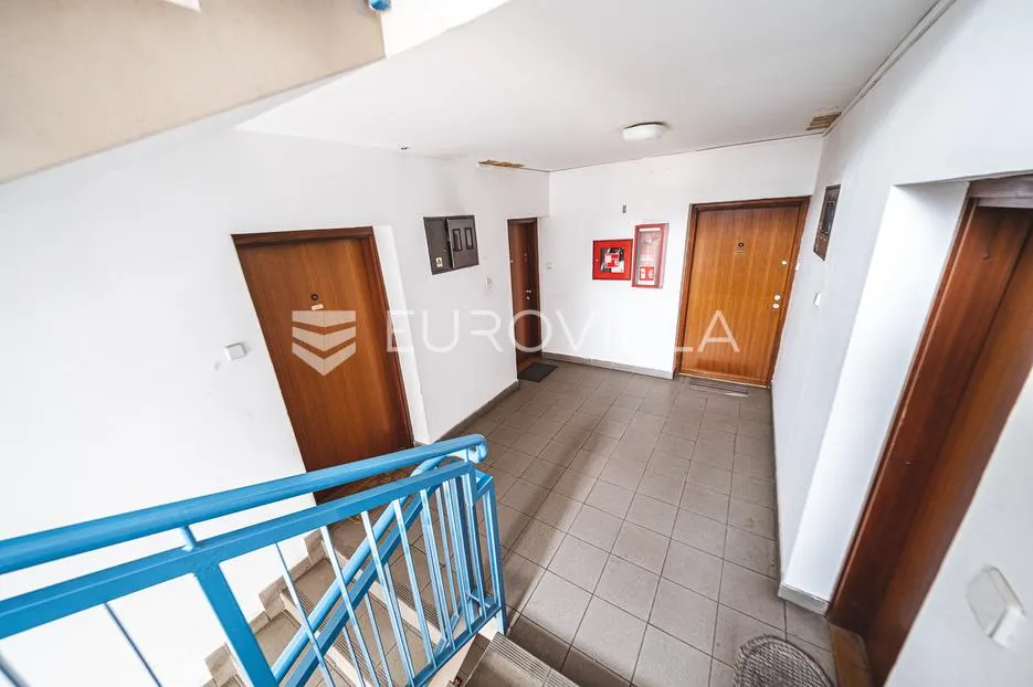zagreb, trešnjevka, dvosoban stan 62 m² - slika 12