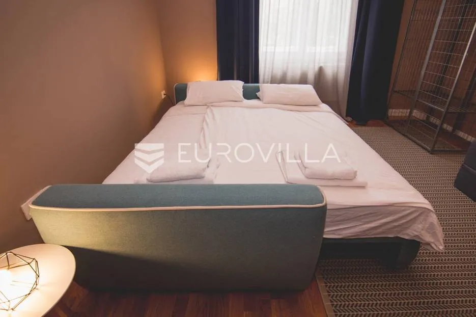 centar stan 205m2 podijeljen na 5 apartmana i sobu - slika 21