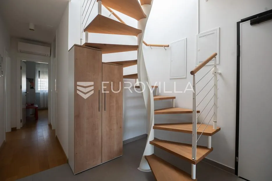 zadar, borik, luksuzan penthouse površine 137,26 m² s terasama na top lokaciji - slika 37