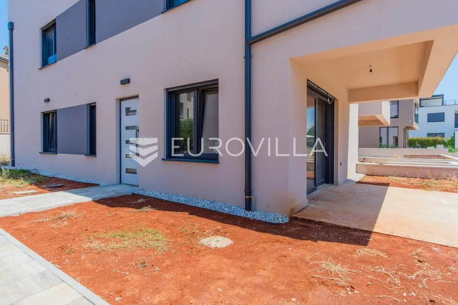 istra, poreč, trosoban stan s vrtom - slika 7