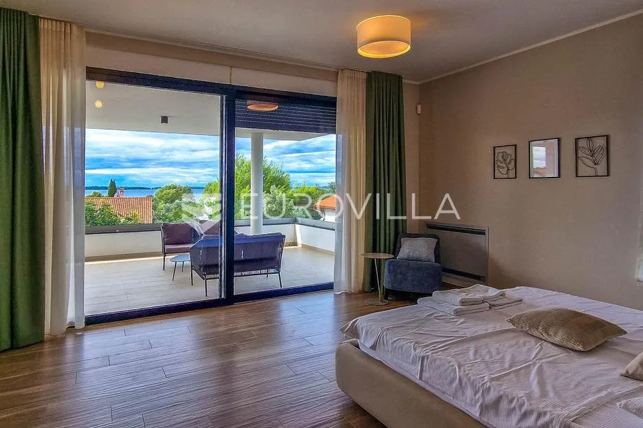 istra, luksuzna villa 276 m² s 4 spavaće sobe, bazenom i pogledom na more - slika 15