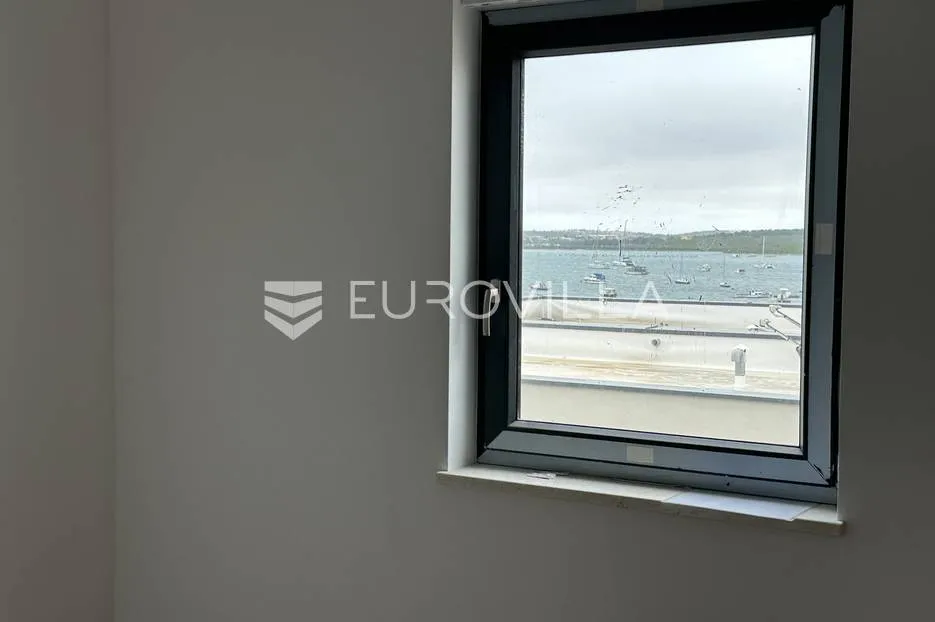 medulin, trosoban stan s pogledom more neto korisne površine od 133 m² - slika 9