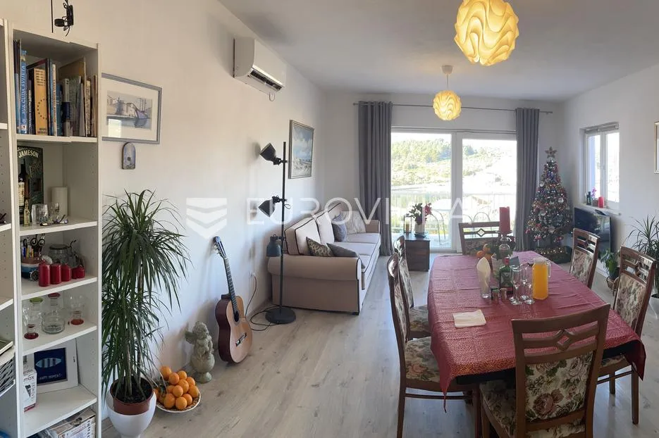 otok korčula, lumbarda, dvoetažni stan površine 127 m², 2 red uz more - slika 7