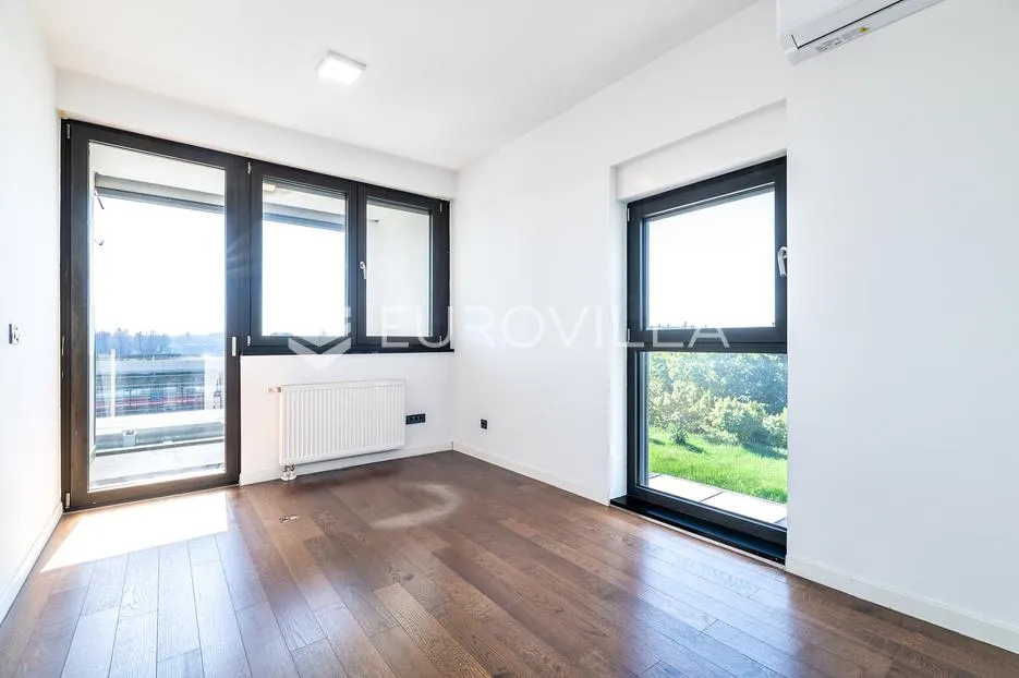zagreb, špansko, nova galerija, atraktivan dvoetažan trosoban stan, 84 m² - slika 2