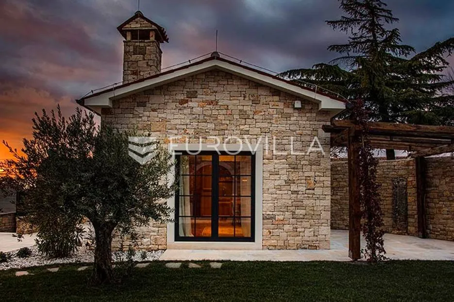 istra, kanfanar, komplex prekrasnih kamenih kuća 1561 m2 na velikoj okućnici - slika 22