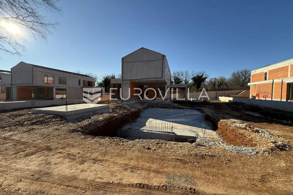 istra, labin - vrhunska moderna villa d, grijani bazen 48 m2, 2365 m2 uređene okućnice - slika 8