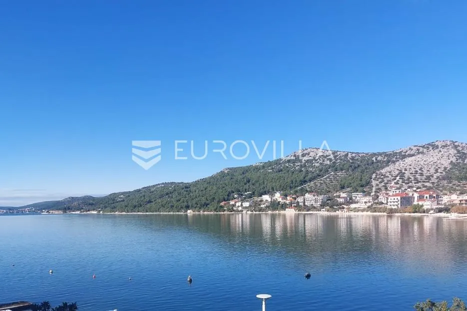 seget vranjica, prekrasna kuća u prvom redu do mora - slika 14
