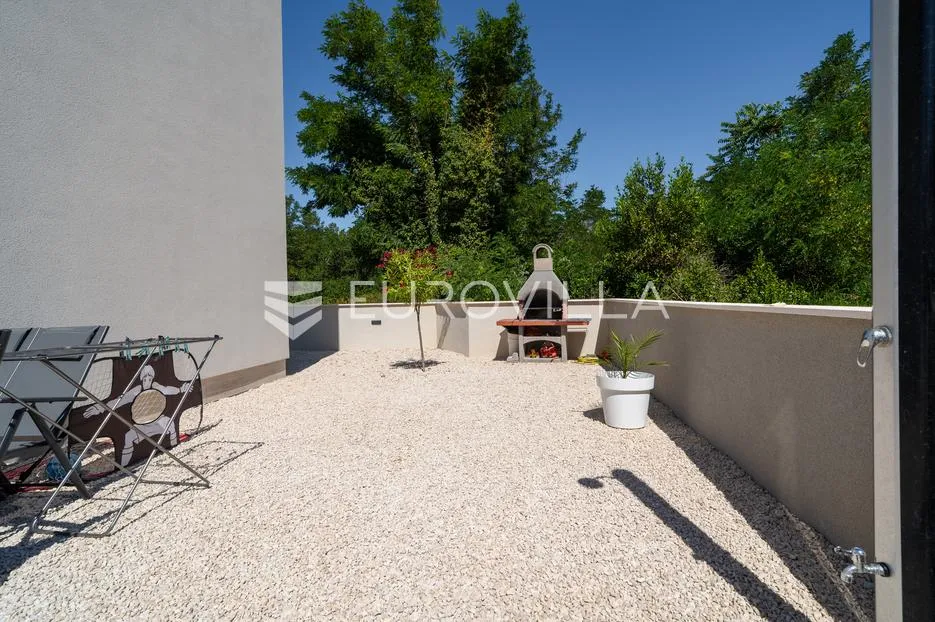 zadar, privlaka, dvosoban stan s vrtom, 83,47 m² - slika 19