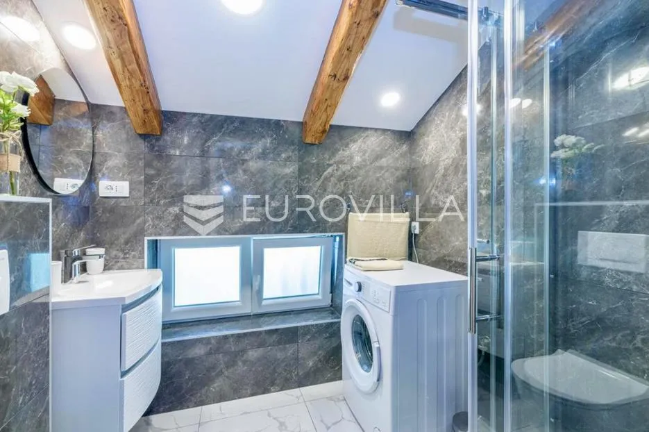 opatija, centar, prekrasna etaža kuće 141 m² u vili iz talijanskog doba - slika 10