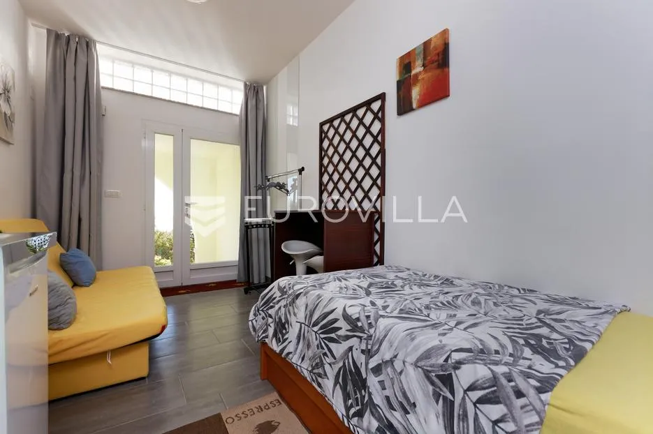 kastav, brestovice, dvosoban stan 110 m² s 2 kupaonice i 2 terase - slika 4