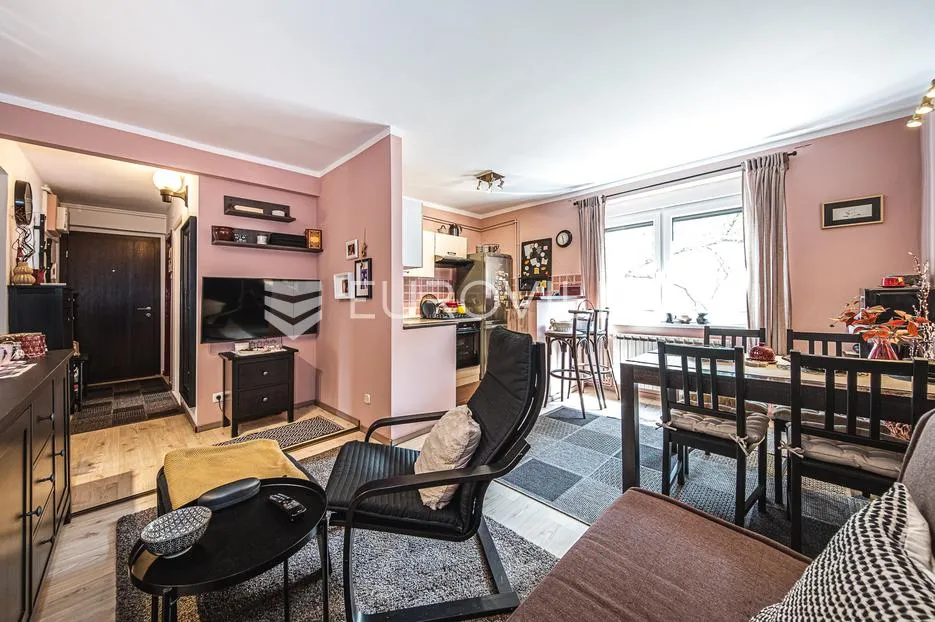 zagreb, trnsko, funkcionalan četverosoban stan 64 m² - slika 1