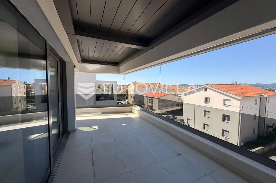 ekskluzivan trosoban stan u diklu, zadar, 136 m² s krovnom terasom i pogledom na more - slika 21