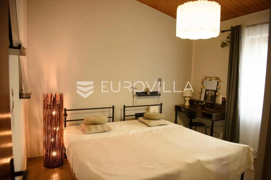 istra, premantura, kuća sa 6 apartmana, bazenom i saunom, pogled more - slika 8
