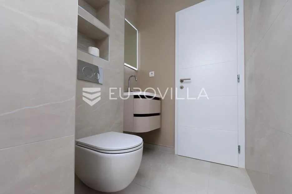 crikvenica, trosoban stan nkp 68 m² s panormaskim pogledom na more - slika 9