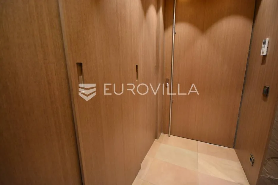 zagreb, luksuzan, moderan, trosoban penthouse nkp 340 m2 + 3 gpm - slika 16
