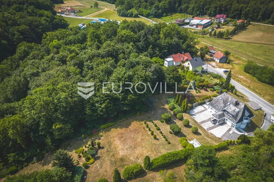 donja pušća, jedinstvena obiteljska villa, parcela 5000 m² - slika 6